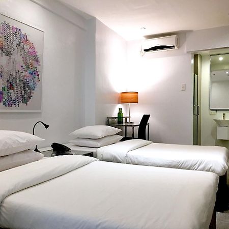 Hotel Durban Makati City Buitenkant foto